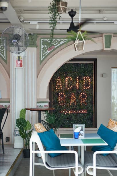 Acid Bar & Restaurant - Dog Cafes