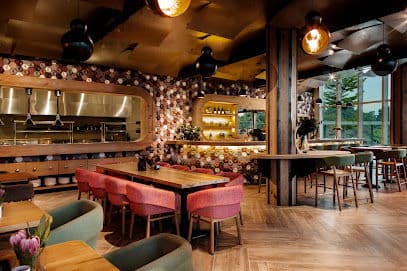 Cafe Melba at Mediapolis - Dog Cafes