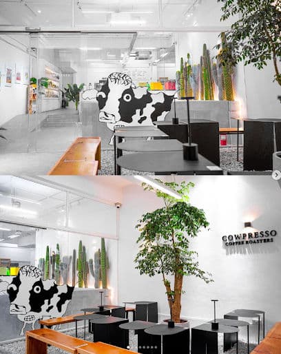 Cowpresso Coffee Roasters Singapore - Dog Cafes