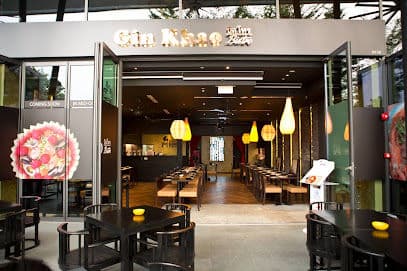 Gin Khao Bistro - Dog Cafes