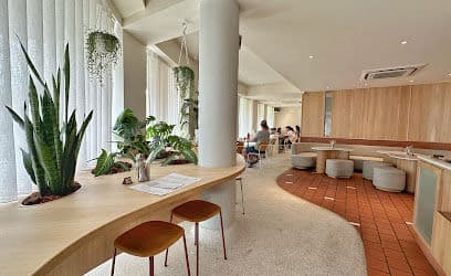 Lola's - Dog Cafes