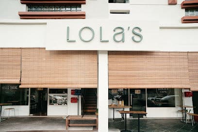 Lola's Cafe - Dog Cafes