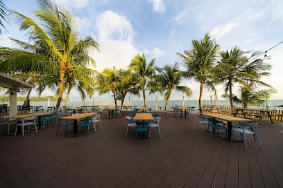 Stella Seaside Lounge - Dog Cafes