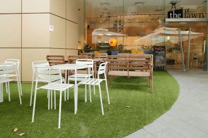 The Lawn Cafe (Dog-Friendly!) - Dog Cafes
