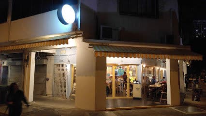 W39 Bistro & Bakery - Dog Cafes