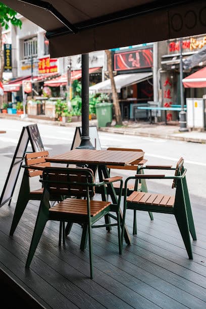 Wild Coco (Boat Quay) - Dog Cafes